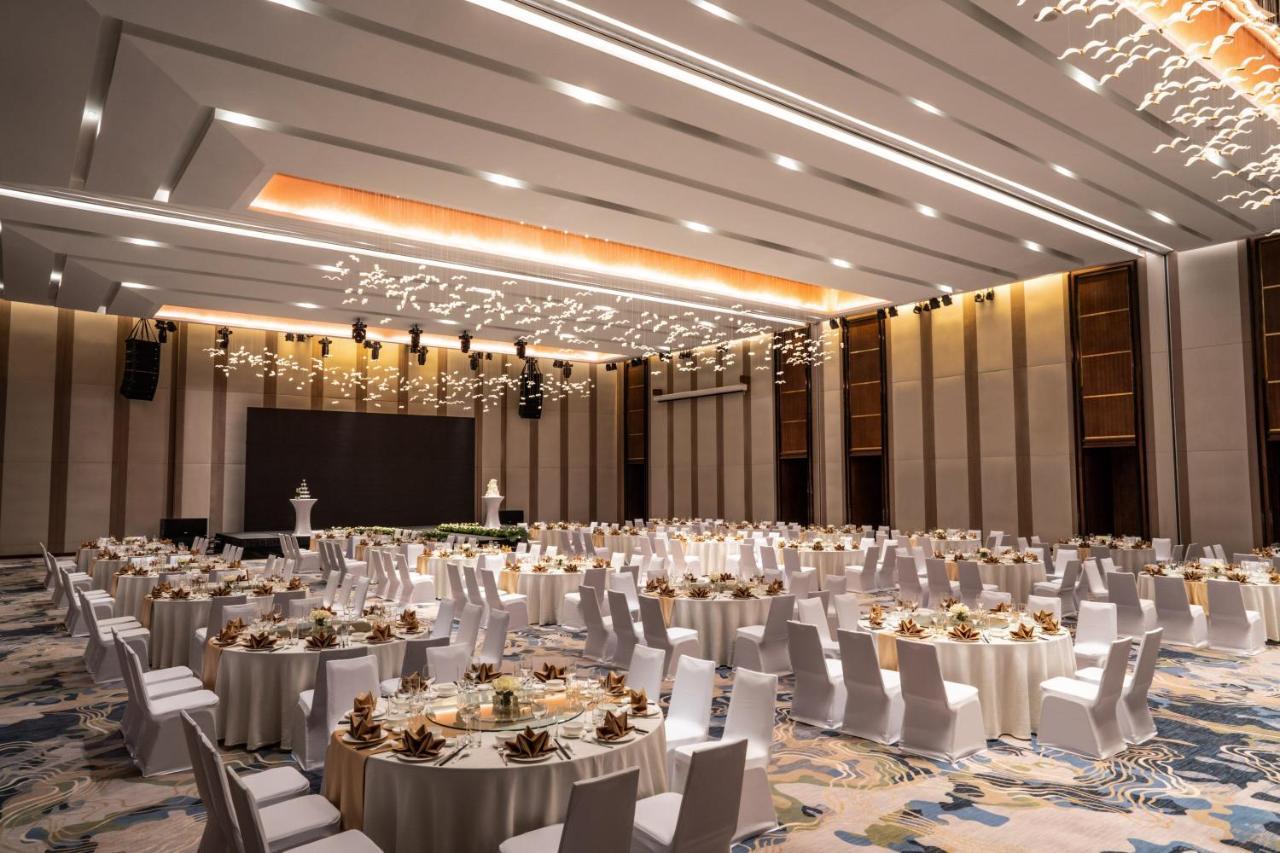 Crowne Plaza Vinh Yen City Centre By Ihg Exterior photo
