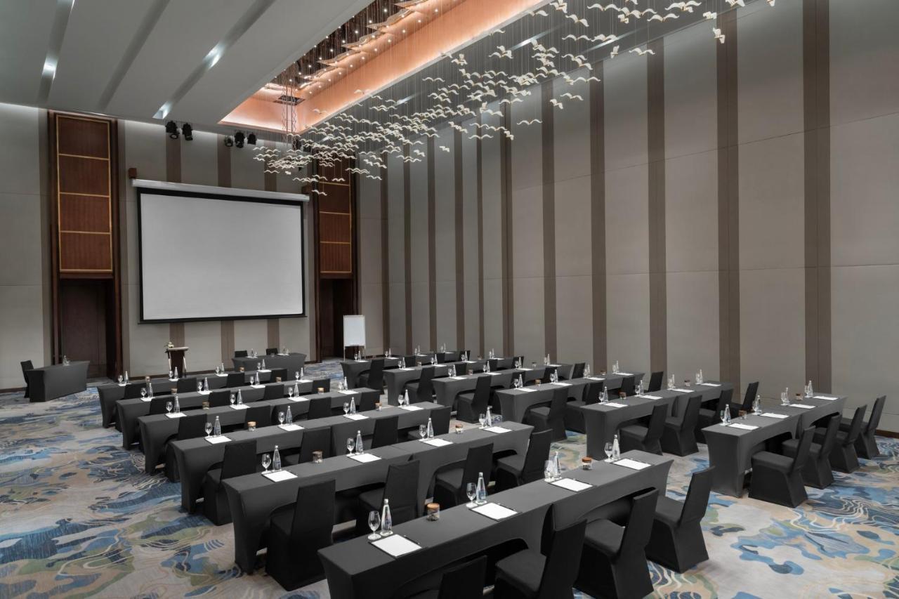 Crowne Plaza Vinh Yen City Centre By Ihg Exterior photo