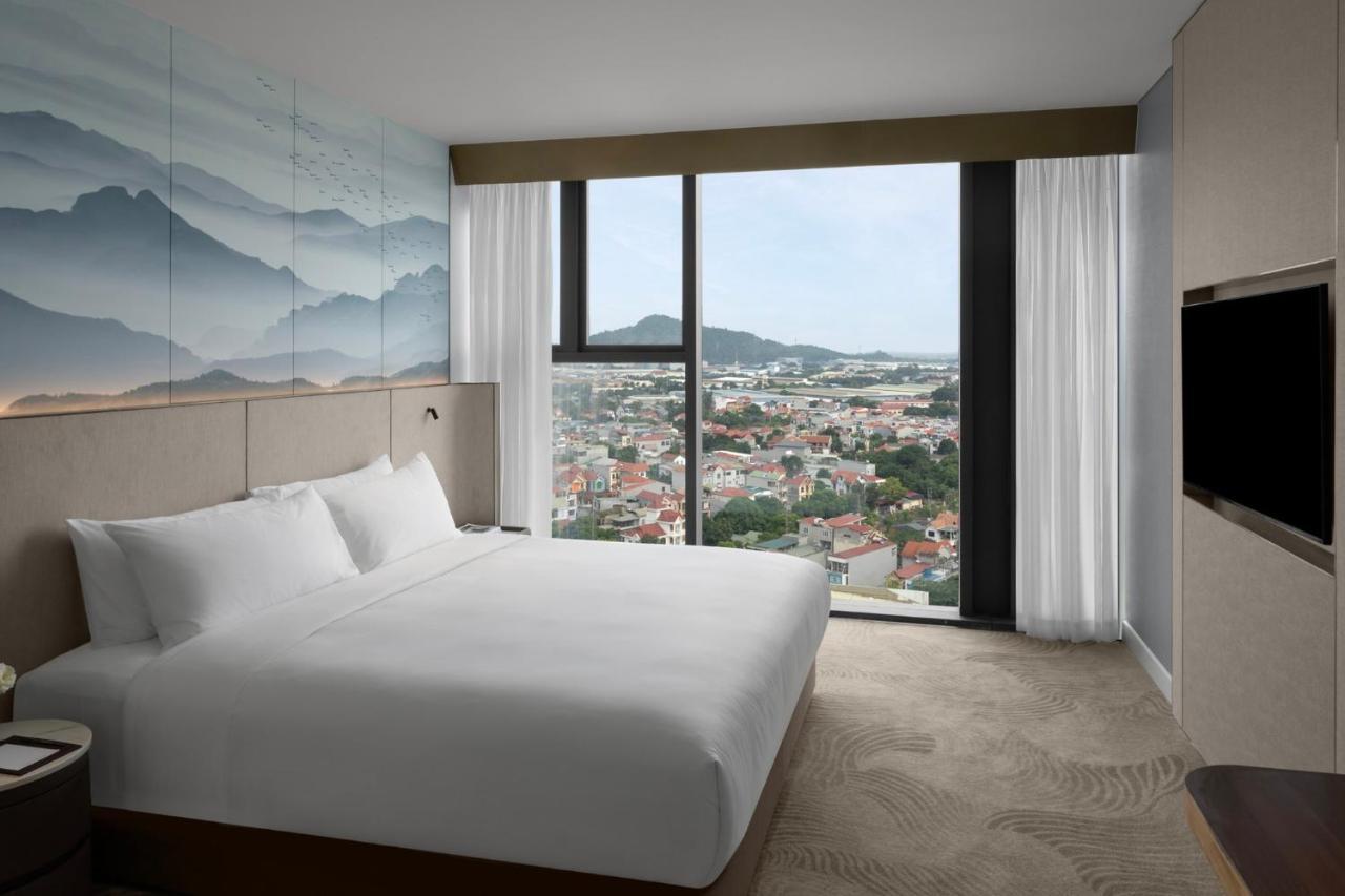 Crowne Plaza Vinh Yen City Centre By Ihg Exterior photo