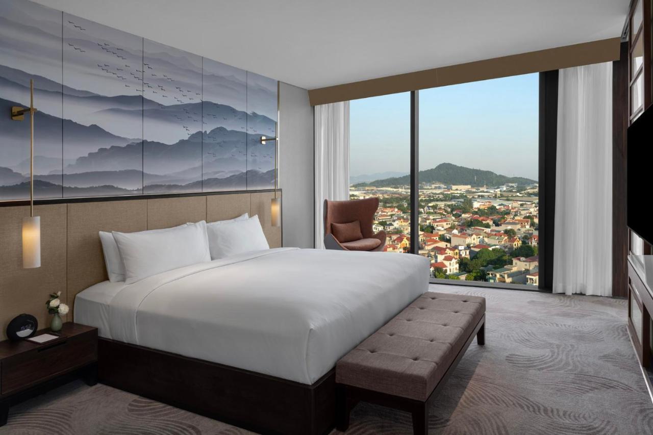 Crowne Plaza Vinh Yen City Centre By Ihg Exterior photo