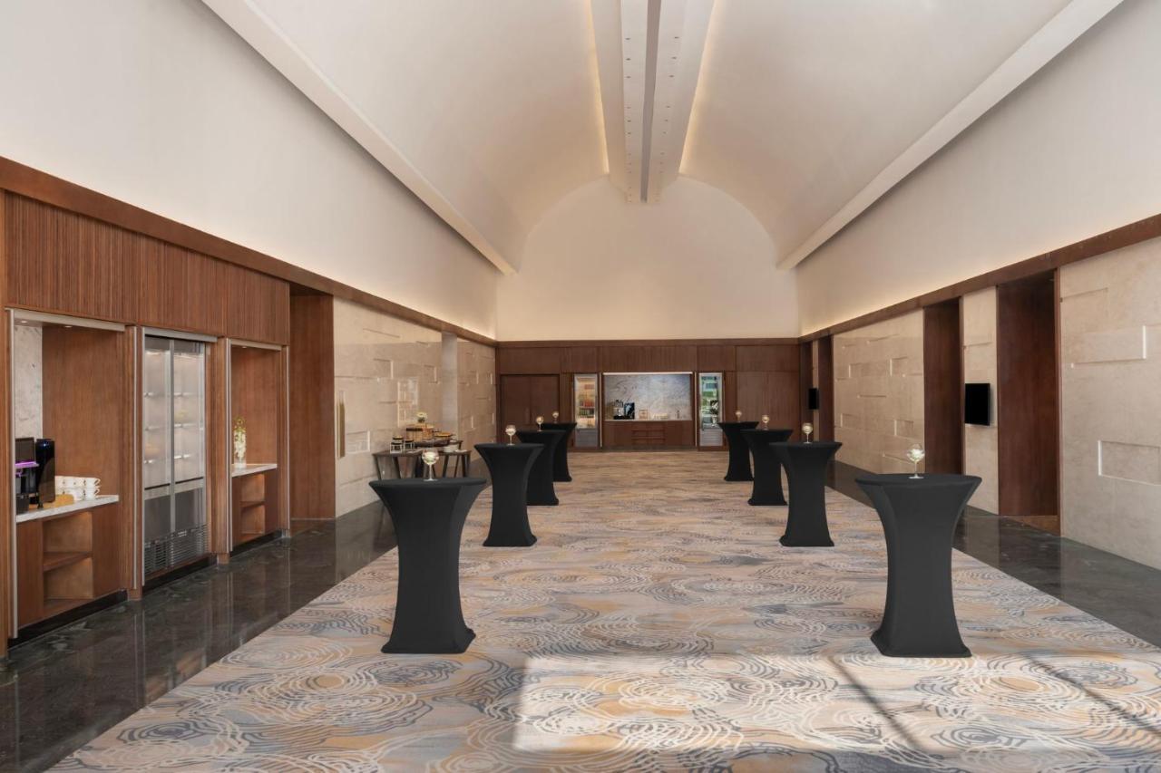 Crowne Plaza Vinh Yen City Centre By Ihg Exterior photo
