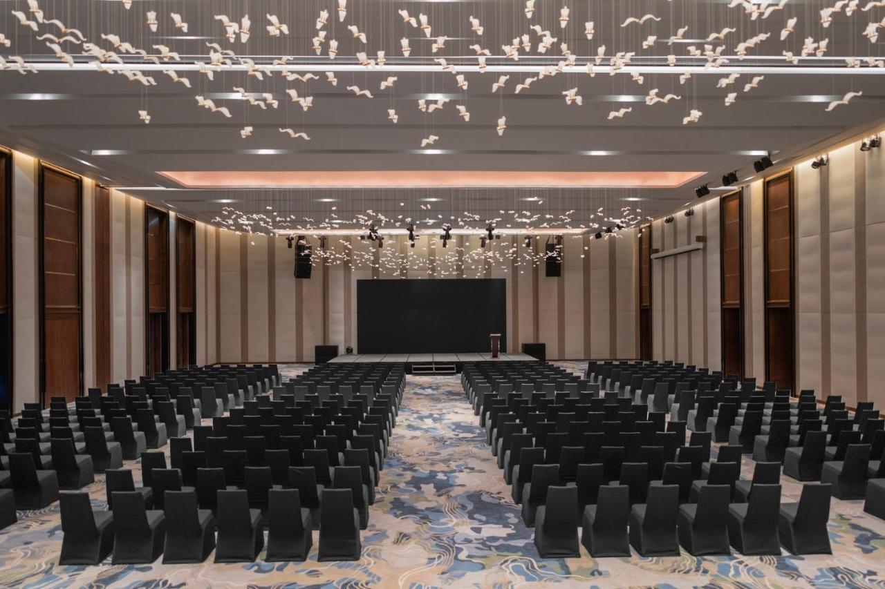 Crowne Plaza Vinh Yen City Centre By Ihg Exterior photo